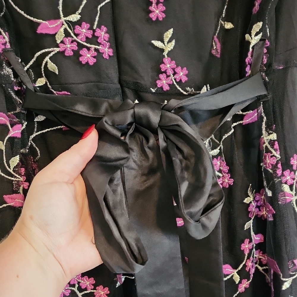 NWT Nordstrom Mesh Embroidered Floral Black and Pink Dress - Picture 10 of 11